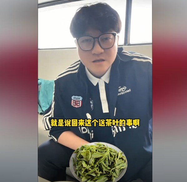 趙鵬：不太清楚賈秀全要球員買(mǎi)茶葉的段子，但這在現(xiàn)實(shí)中也正常